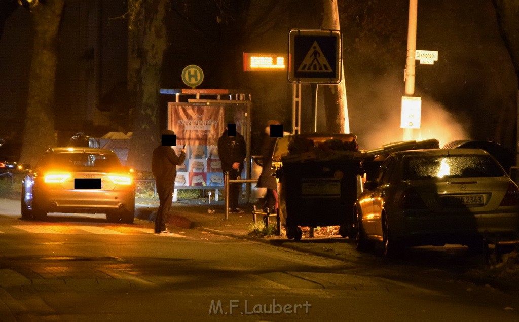 Mehrere Muell Sperrmuellbraende Köln Vingst Ansbacherstr P35.JPG - Miklos Laubert